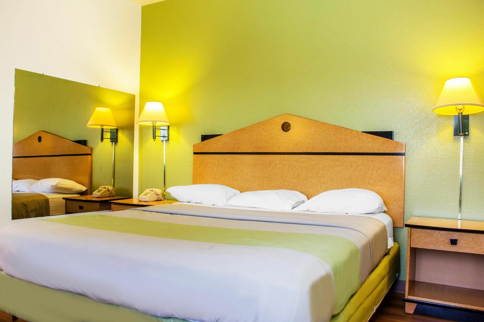 Apache Inn Темпе Экстерьер фото
